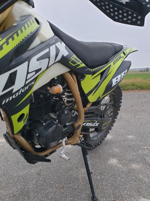 Cross 250cc Asix XB88