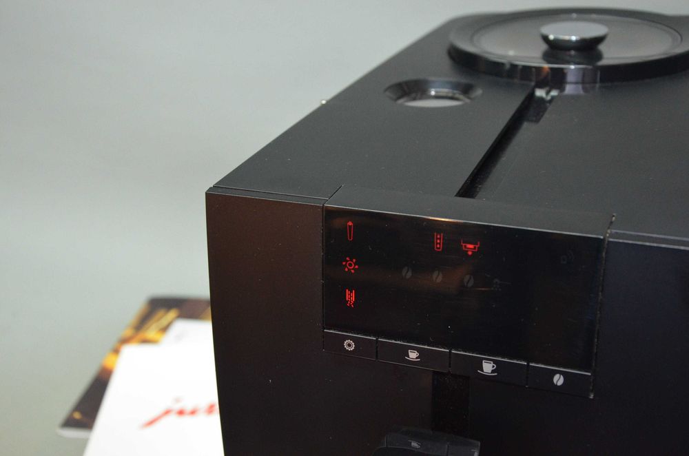 Jura Ena 4 automatyczny ekspres ciśnieniowy do kawy