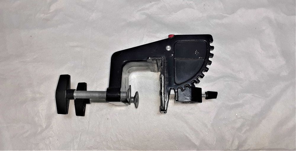 Mocowanie / uchwyt silnika MotorGuide (śr. 25,5 mm) – stan dobry