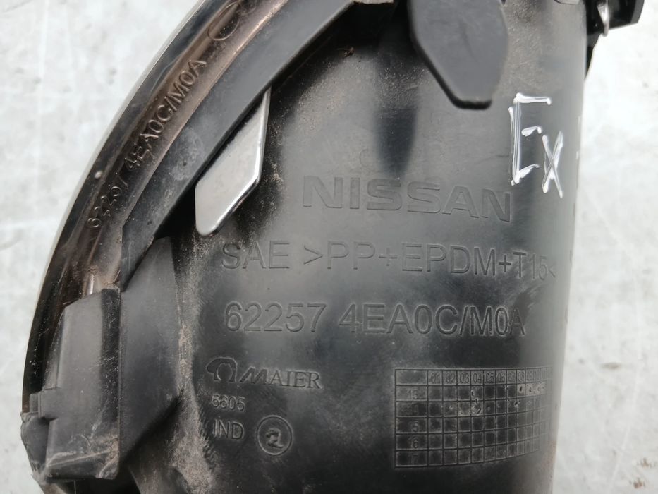 Grelha Farol Nevoeiro NISSAN Qashqai II (J11)