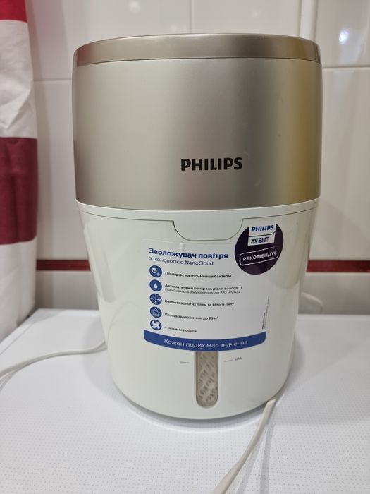 Зволожувач повітря Phillips HU4803