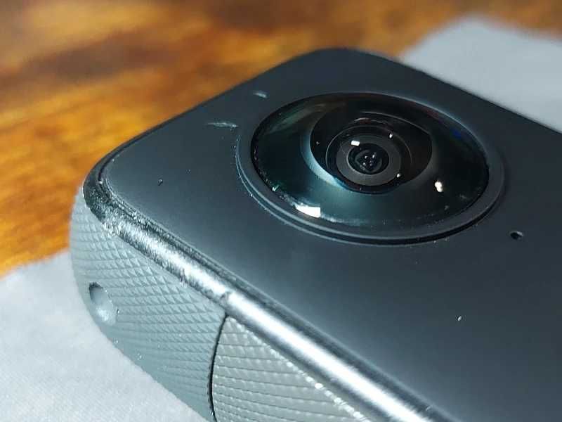 Sprzedam kamerę Insta360 One X2