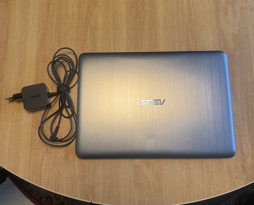 Portatil Asus E403S