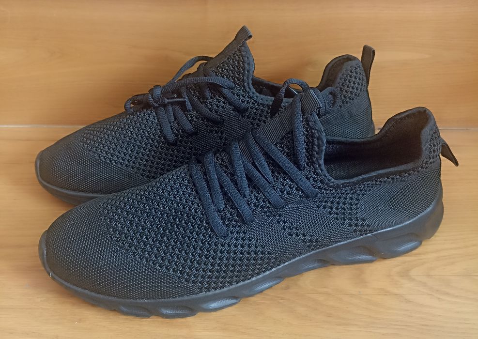 Buty męskie sportowe sneakersy czarne 48 nowe