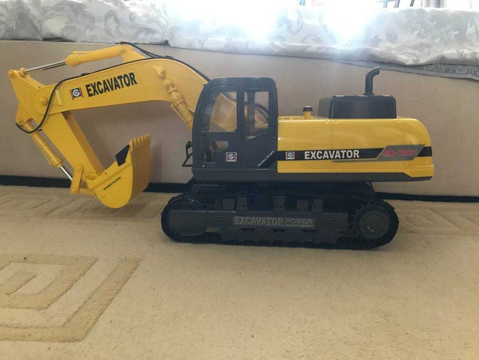 Екскаватор на радіокеруванні Hobby Engine