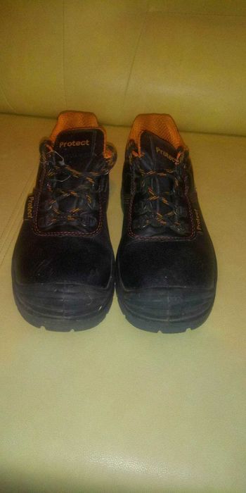 buty/półbuty  robocze PROTECT z ochronnym stalowym  noskiem NOWE !