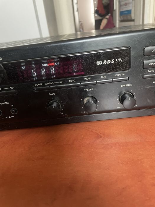 Amplituner Denon DRA-385RD