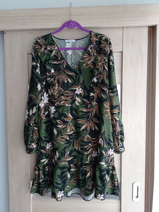 Sukienka oversize w rozmiarze M