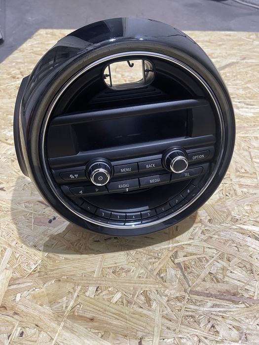 A auto radio mini cooer F57