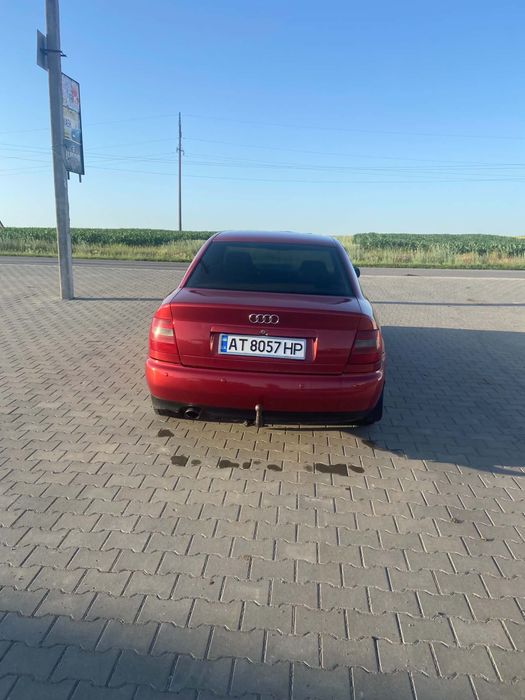 Продам Ауді А4 -1,8 бензин 125 кс