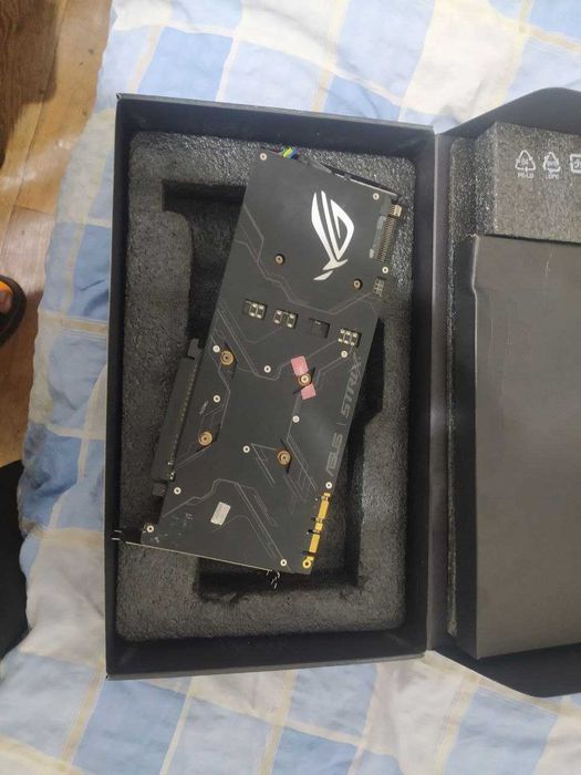 Не рабоча Asus rog strix 1070 8 Gb