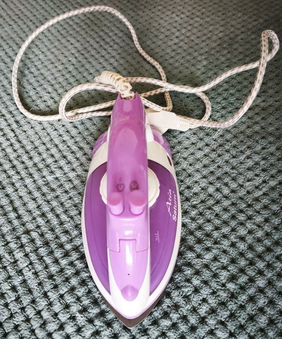 Праска Saturn, утюг Saturn