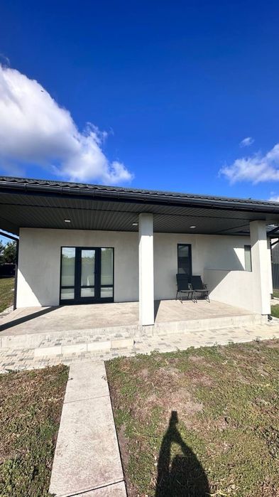 Продаж сучасного нового будинку з ремонтом. Працюємо по програмах.