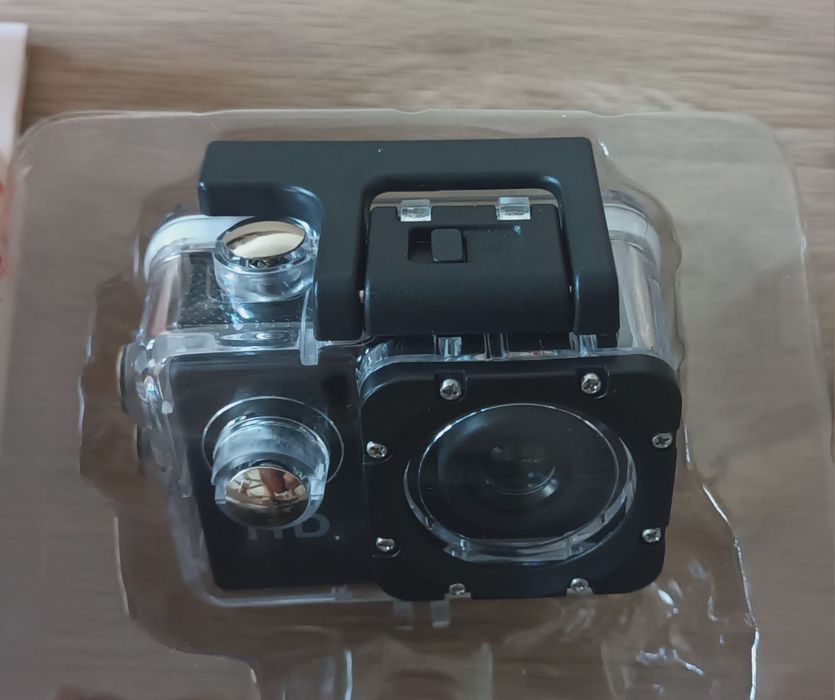 Câmara de Ação Full HD 1080p com Case a Prova D'Água