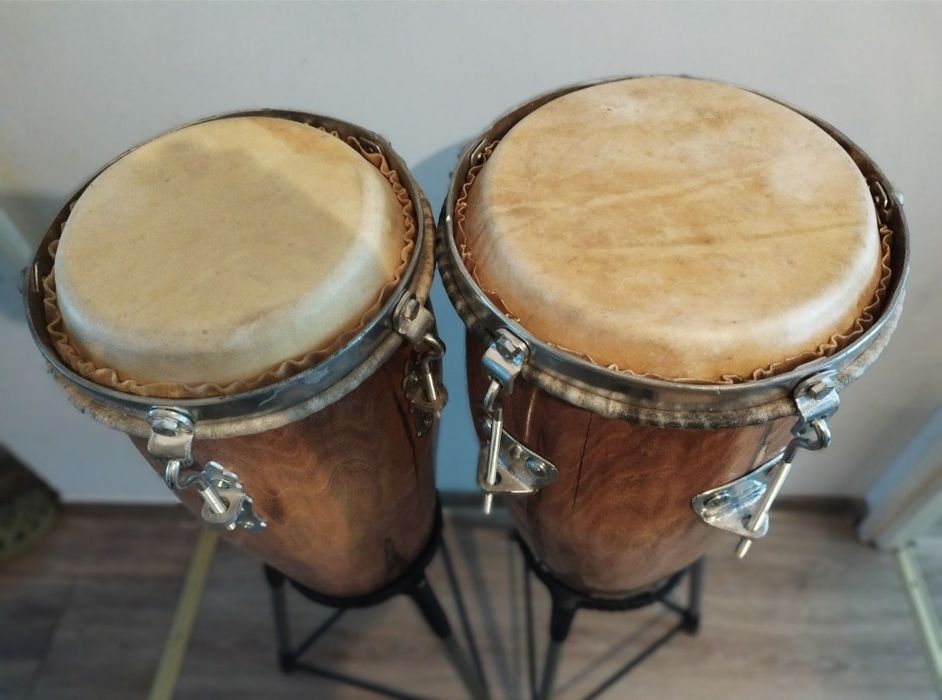 Kongi djembe bębny