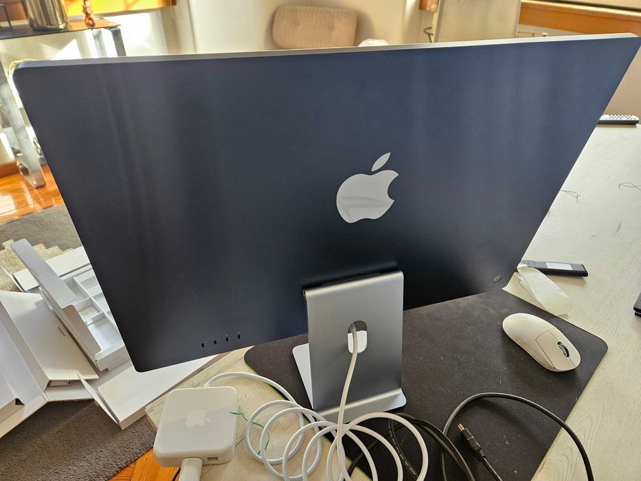 Apple IMAC 24" Azul (Retina 4.5K/M3/8GB/256GB)  c/3 anos garantia