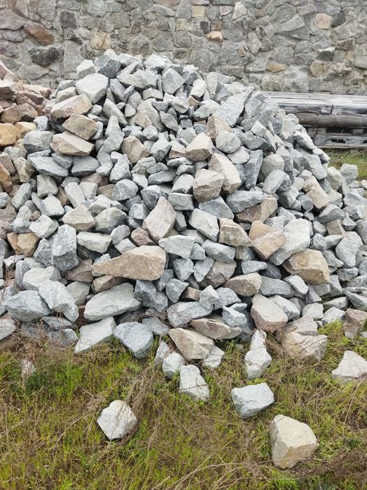 Доставка відсів, щебінь, камінь бутовий від 5 до 11 т