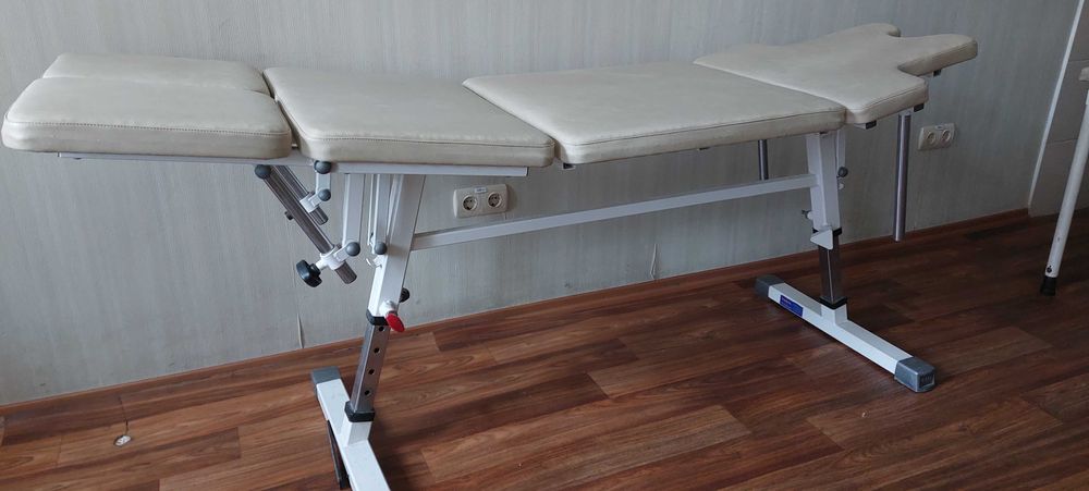 Стол косметологический