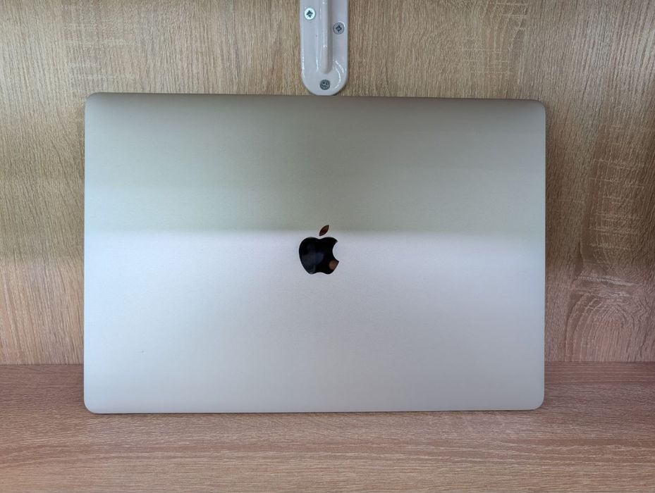MacBook Pro 16 2019 16/512