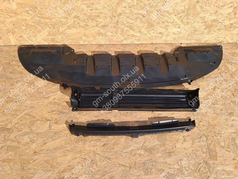 Mitsubishi Outlander IV 4 Бампер Передний Решетка Радиатора 2022-2025