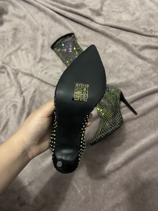 NOWE modne kozaki z cekinami