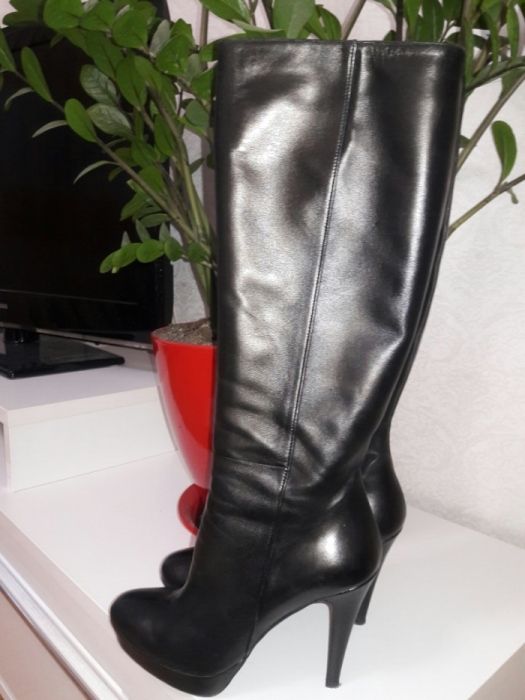 Продам кожаные сапоги Chiarini Bologna Италия 40 демисезон осень весна