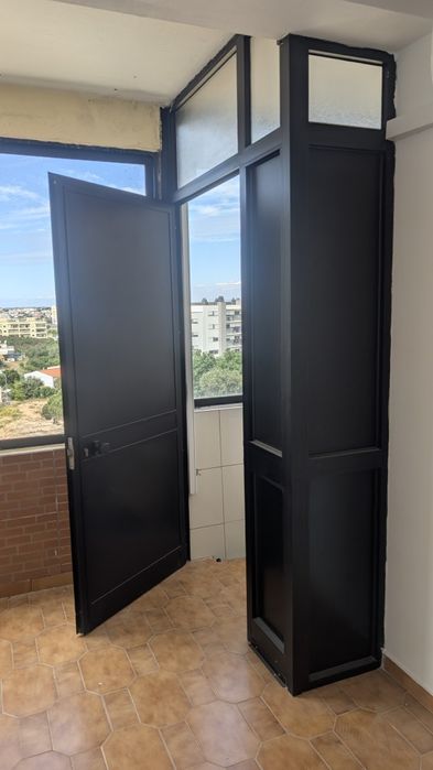 Porta em alumínio