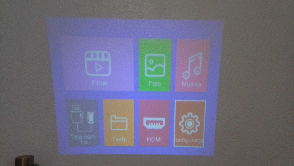 Projetor LED HY300 Plus – HDMI e USB - Novo!!