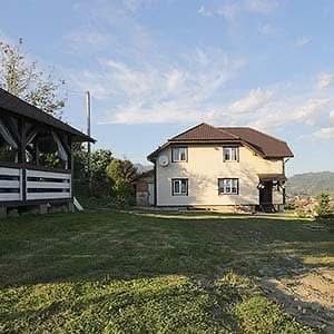 Приватна садиба на 6 осіб!!! VALISOVA KHATA