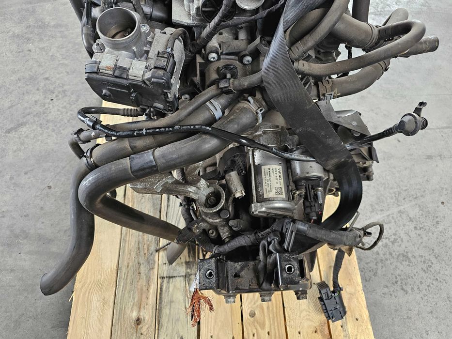 Silnik kompletny Skoda VW Seat Volkswagen 1.0 MPI CHY