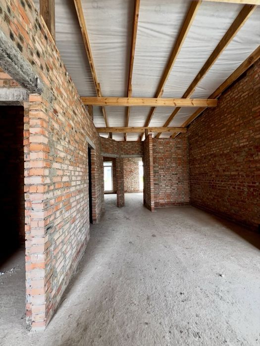 Кутовий котедж з ділянкою, продаж від забудовника. 14кВт світла