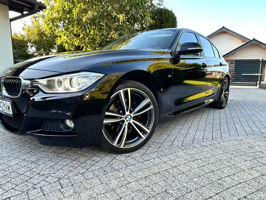 BMW Seria 3 BMW Seria 3 328i xDrive 245KM