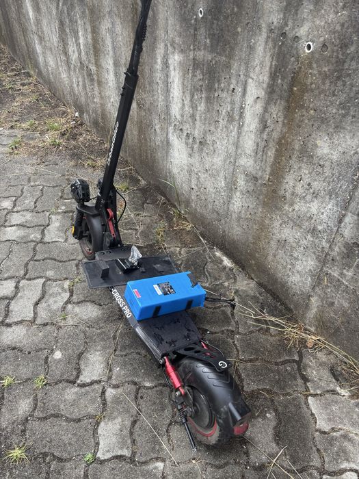 Trotinete eletrica urban glide para peças ou arranjo preço negociavel