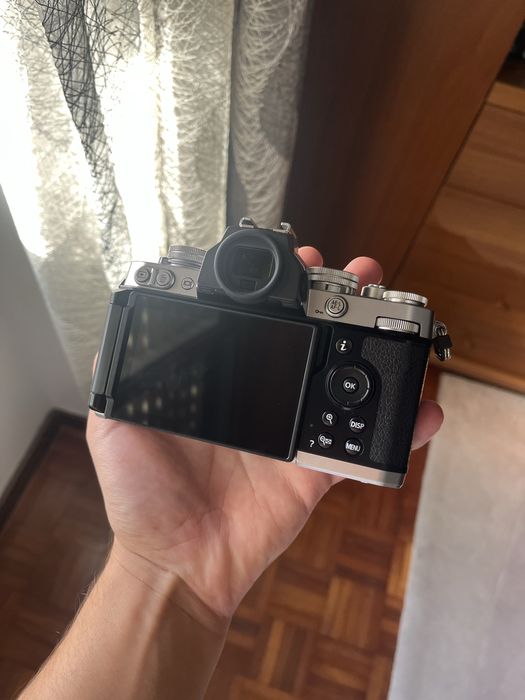 Nikon ZFC Como Nova