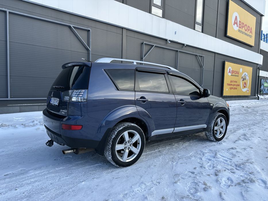 Mitsubishi Outlander XL 2008. Газ/Бензин 2.4