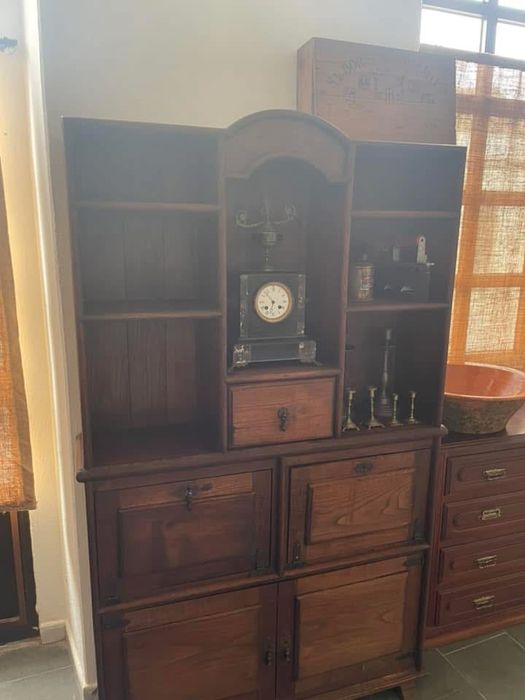 Antigo Movel de Madeira