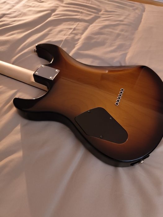 Guitarra elétrica Yamaha Pacifica 120 H