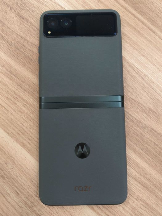 Motorola razr 40