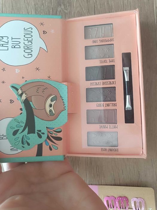 Cienie do powiek, nie używane