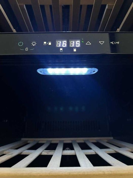 Frigorífico com porta de vidro Glass-Door Fridge