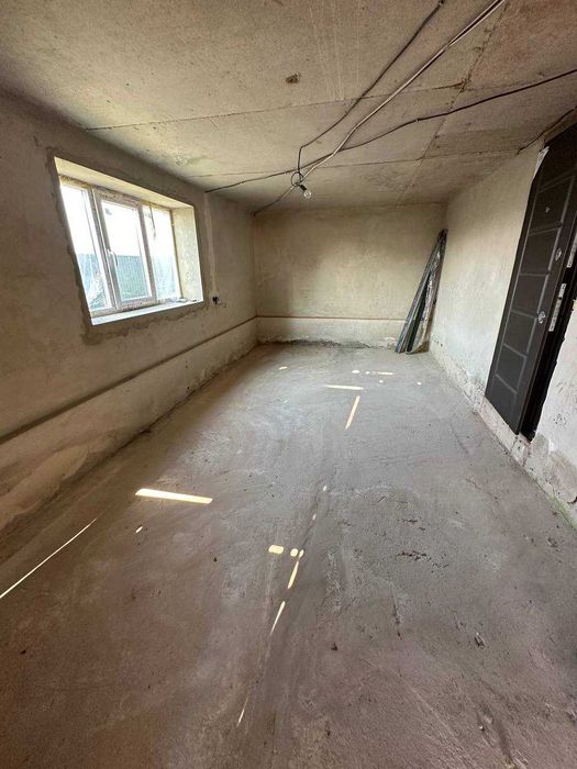 Приватний будинок в приміському селі Чукалівка_M