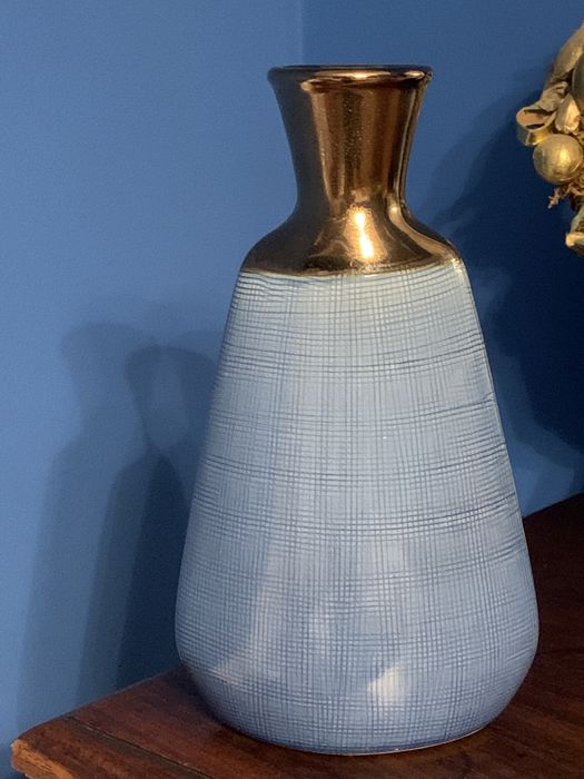 Jarra azul e dourada443110957620940801