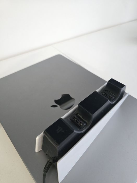 Stacja ładujaca do padów PS5