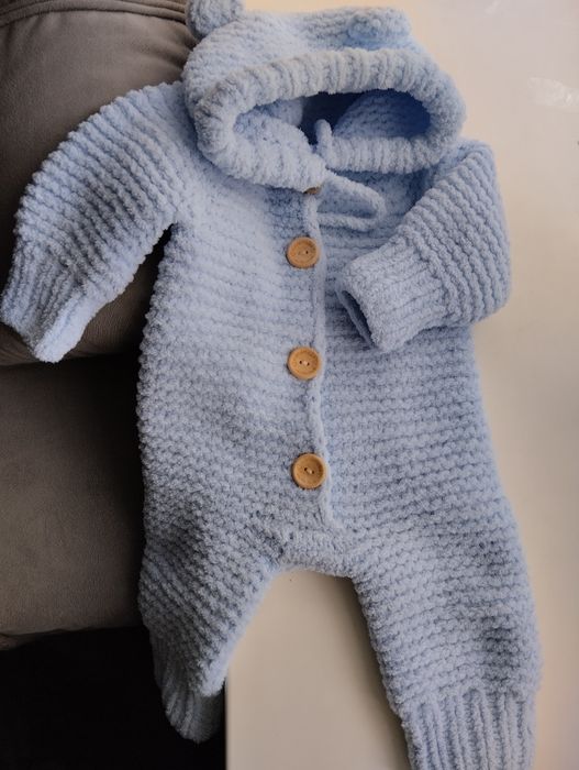 Комбінезон в'язаний для новонародженого