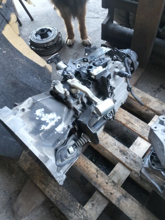 Renault master  4. 3 napęd tył skrzynia biegów  20rok
