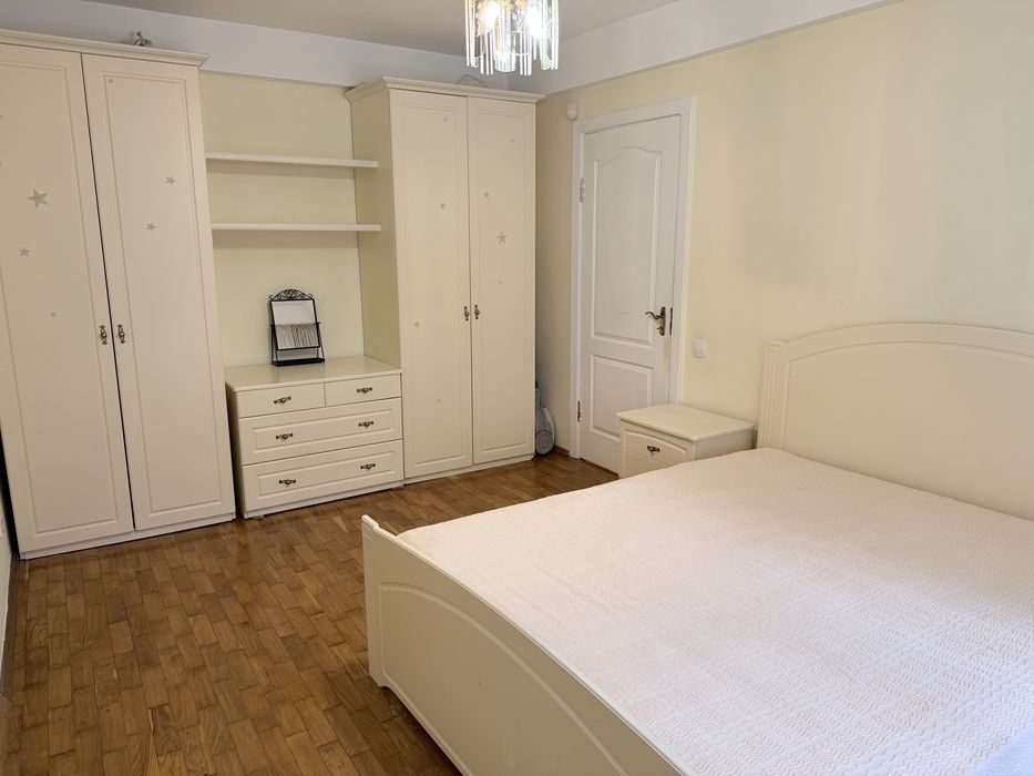 Продам 2к квартиру Печерский район Либідська Палац Украина В.Тютюнника 47