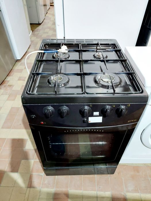 Срібна газова плита Amika vb5641c.Доставка в квартиру-будинок.