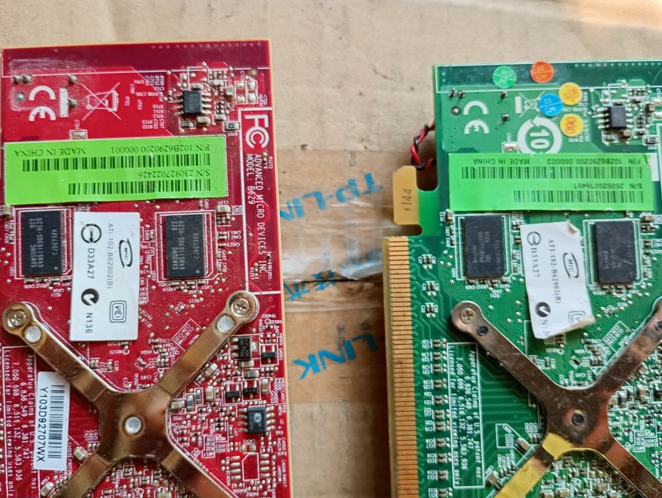 Видеокарта низкопрофильная  ATI Radeon HD  ATI-102-B62902(B)