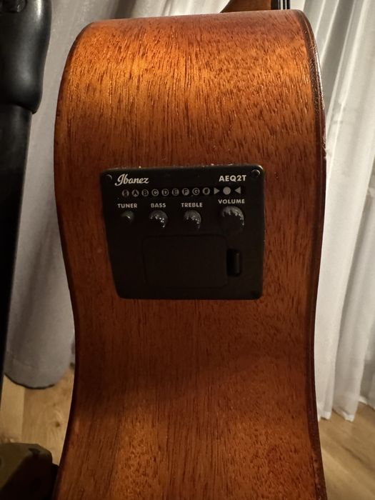 Ibanez PCBE12MH-OPN – gitara basowa akustyczna z elektroniką
