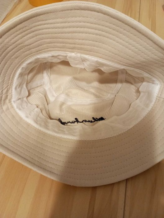 Beżowy kapelusz z elanobawełny rozm.56
